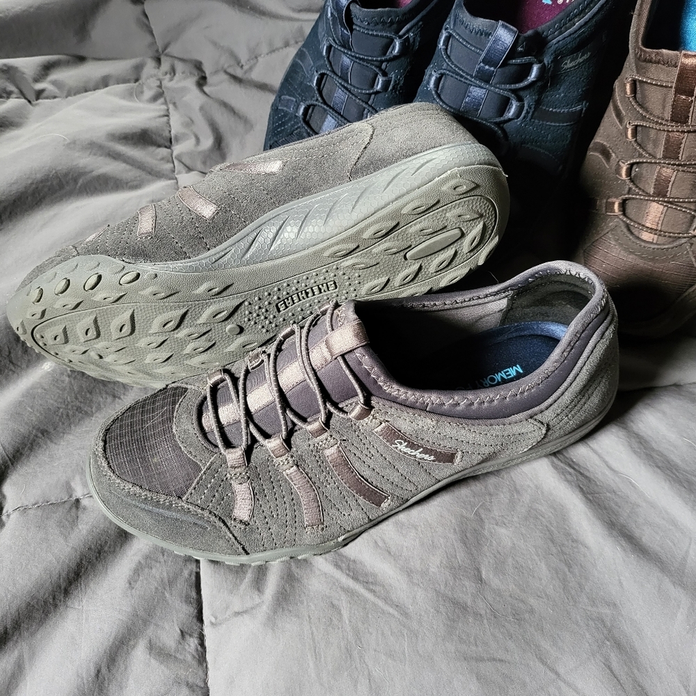 Skechers shoes